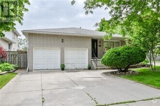 Building Photo - 30 Goldcrest Dr