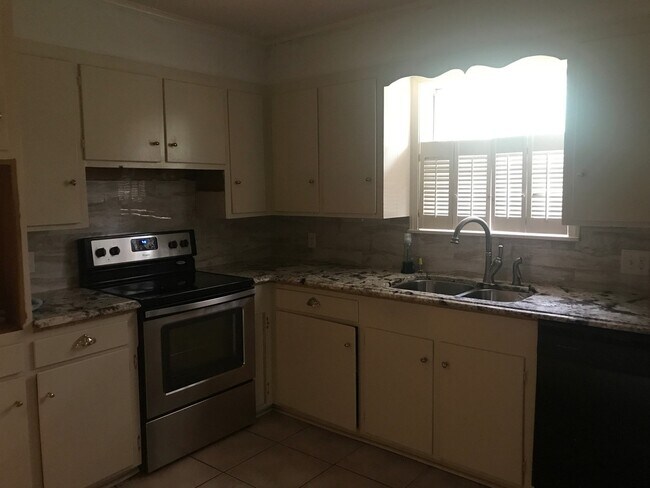 Foto del edificio - 1509 Caldwell St