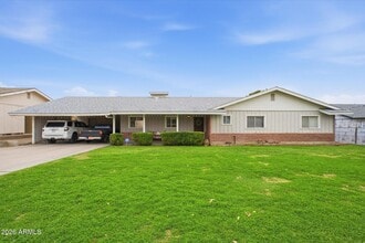 Building Photo - 1701 E Tuckey Ln