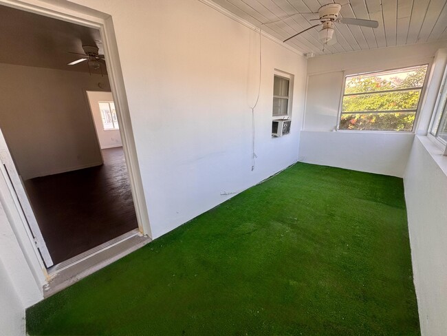 Building Photo - 2515 Avenue E