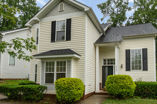 Building Photo - 3727 Bullard St