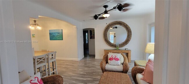 Foto del edificio - 2231 SW 17th Ter