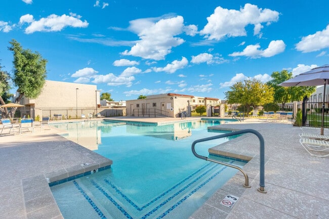 Building Photo - 6957 E Osborn Rd