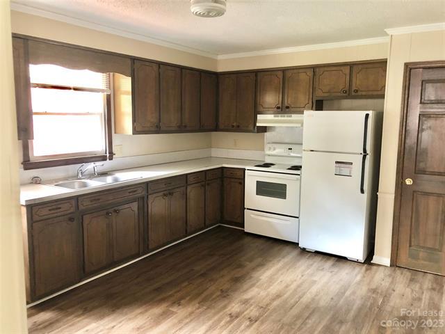 Foto del edificio - 1430 Victor Woods Ln
