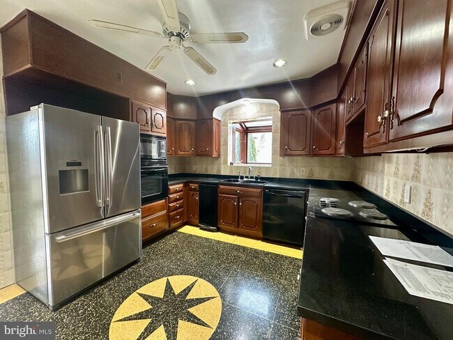 Foto del edificio - 3007 Oliver St NW