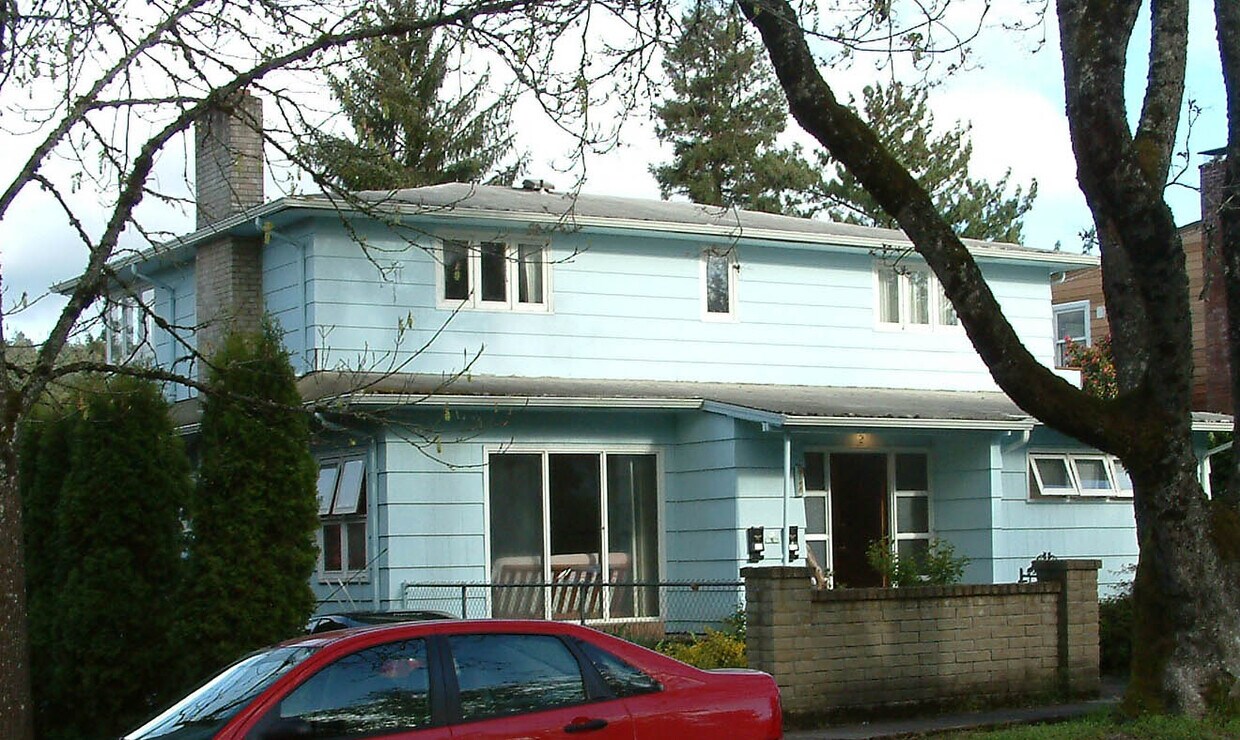 1943 Onyx St Unit 3, Eugene, OR 97403 Apartments in Eugene, OR