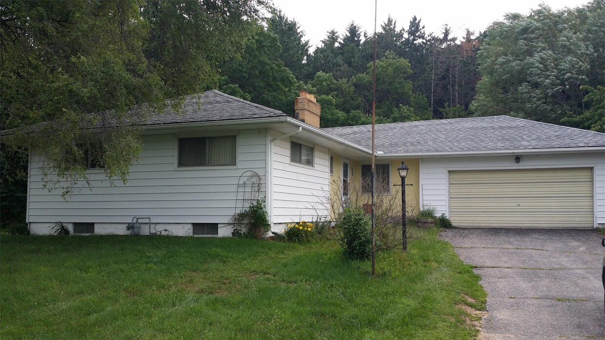 Primary Photo - 12930 Co Rd 5