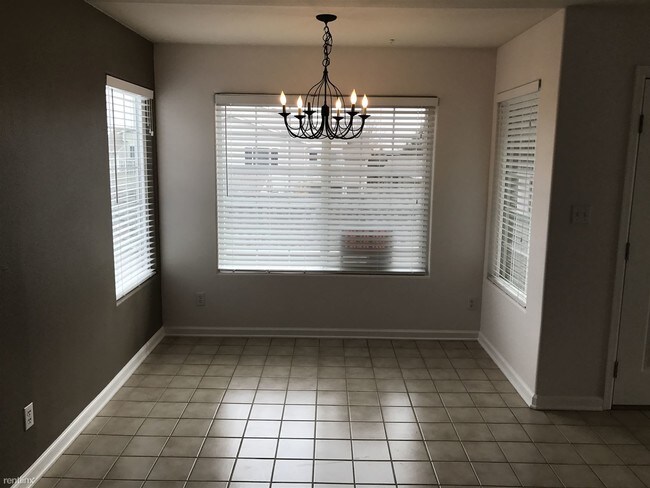 Building Photo - 8312 Pebble Creek Way