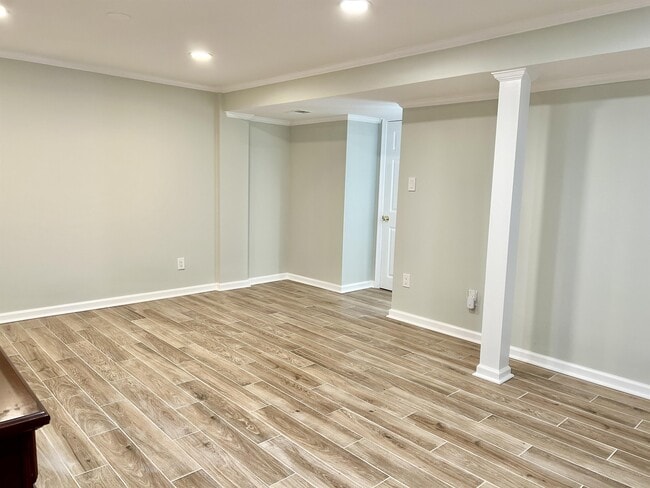 Building Photo - 25 Big Acre Square