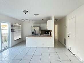 Building Photo - 5721 Boynton Crescent