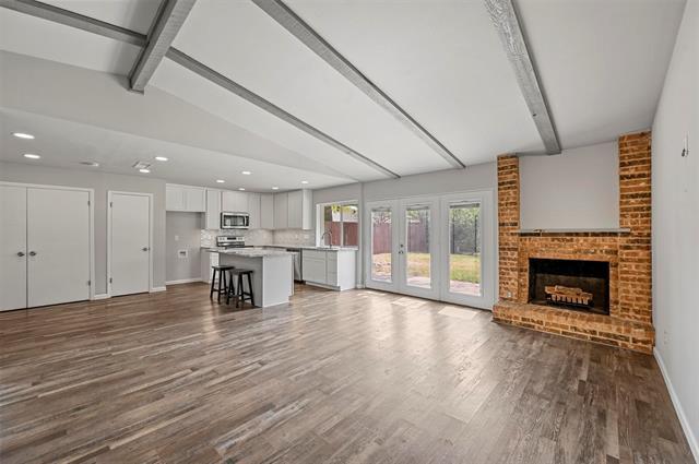 Building Photo - 618 Shadyglen Dr