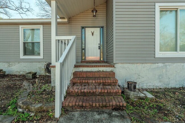 Foto del edificio - 250 Brooks Dr