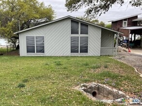 Building Photo - 1415 Glenn Dr