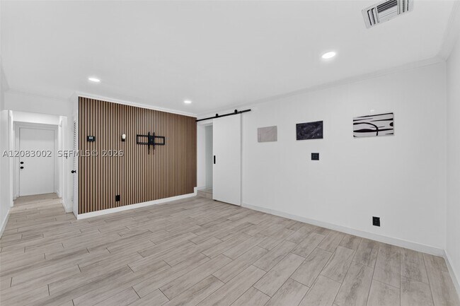 Foto del edificio - 1664 SW 28th Terrace