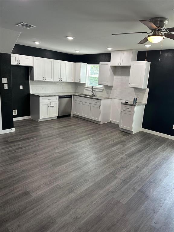 Foto principal - 7802 Crestview Dr