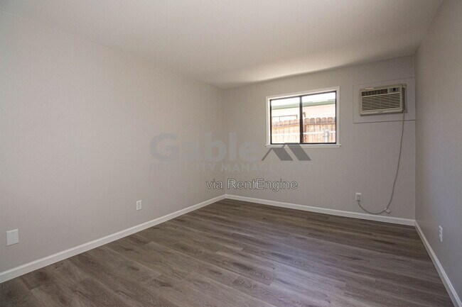 Foto del edificio - 23418 1/2 8th Street