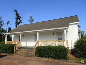 Building Photo - 121 Old Corinth Rd