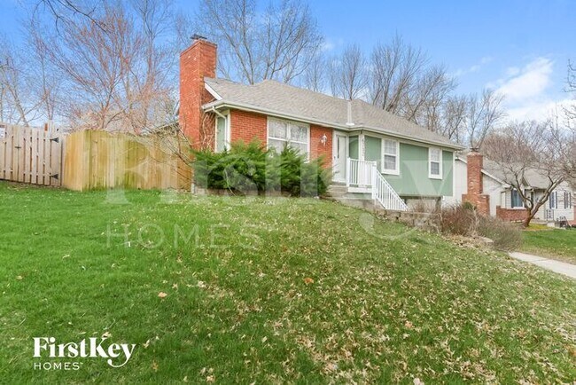 Building Photo - 6712 NW Sioux Dr