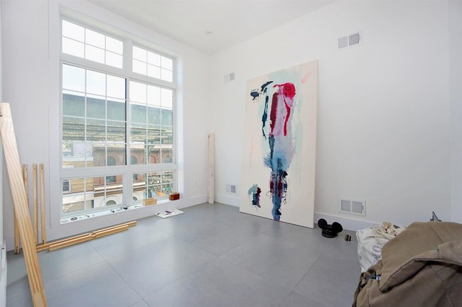 Building Photo - 1611 Myrtle Avenue - 2R