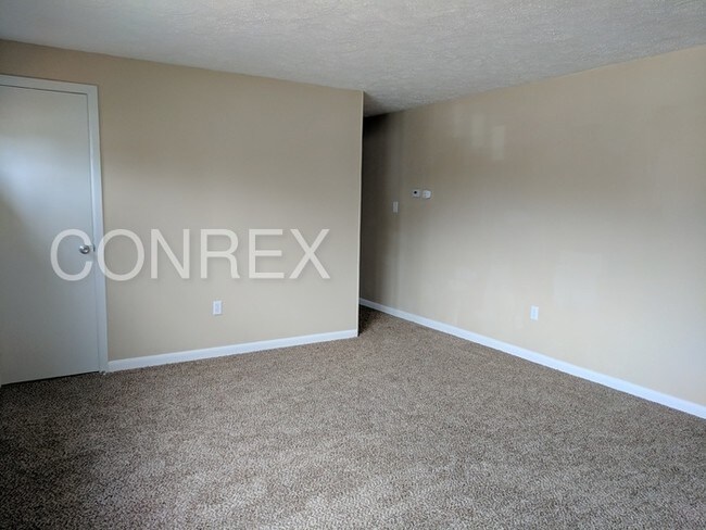 Building Photo - 324 Drina Ave