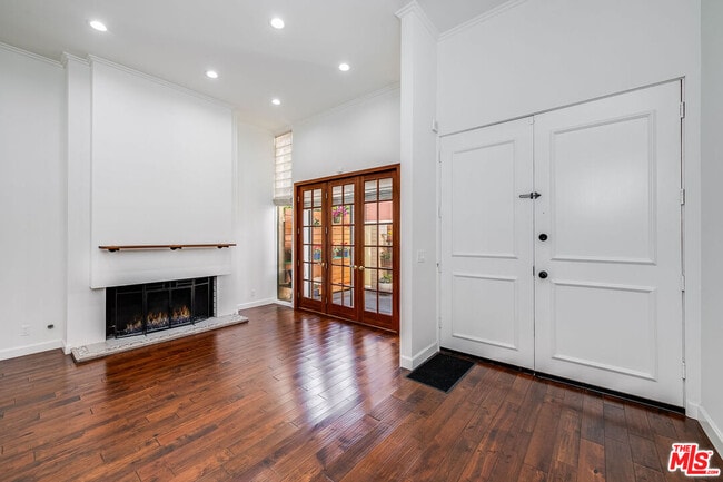 Foto del edificio - 9507 W Olympic Blvd