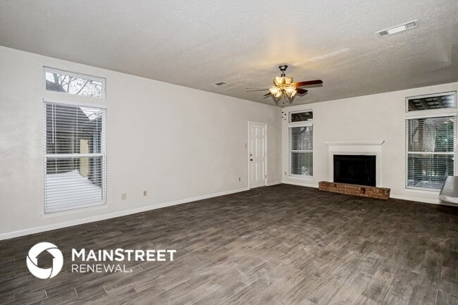 Building Photo - 7897 Bentwood Cir