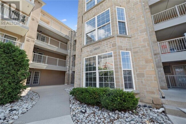 Building Photo - 1460 Bishops Gate
