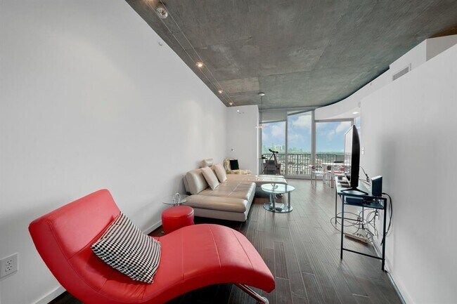 Foto del edificio - 5925 Almeda Rd