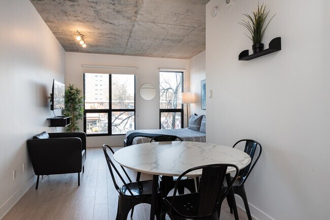 Photo du bâtiment - 1441 Rue Saint-Urbain