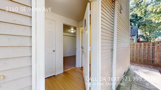 Building Photo - 2140 SE 96th Ave