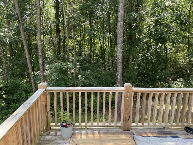 Building Photo - 522 Mill Creek Rd