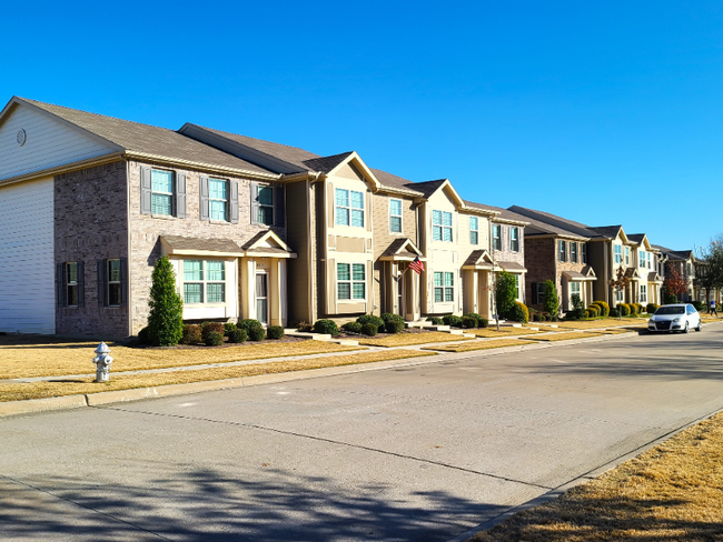 Building Photo - 3080 Peyton Brook Dr