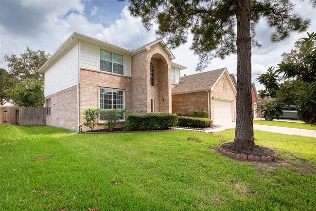 Foto del edificio - 16927 Fairway Glen Ln