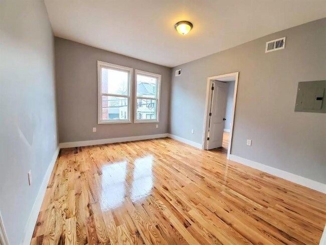 Foto del edificio - 169 S Clinton St