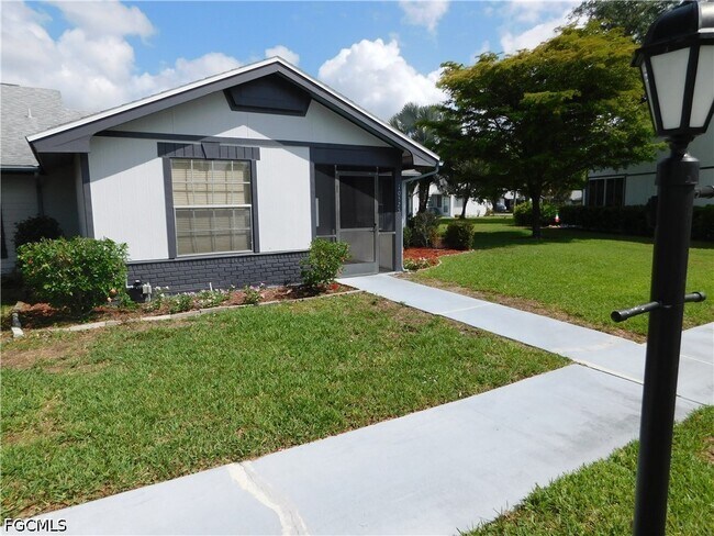 Foto del edificio - 10525 Putnam Ct