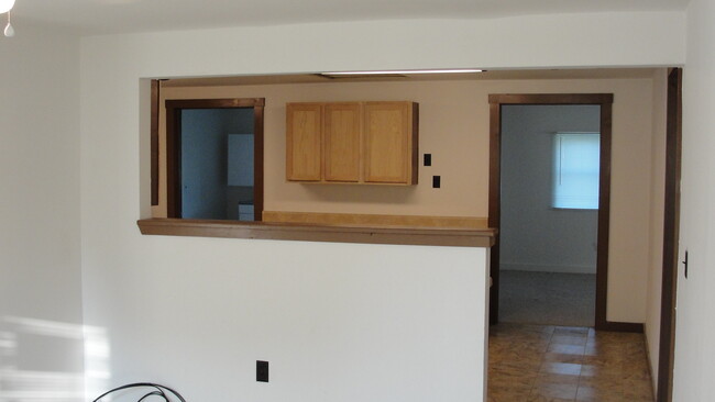 Building Photo - 4759 Doe Hill Rd