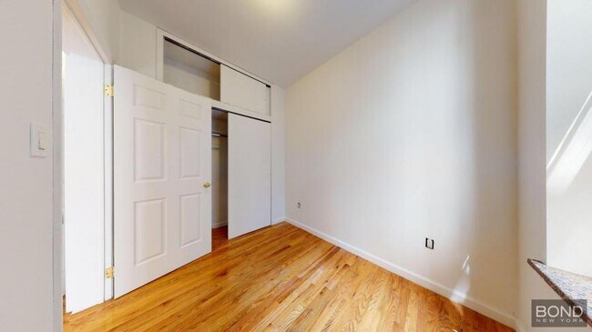 Building Photo - 2 bedroom in Manhattan NY 10003
