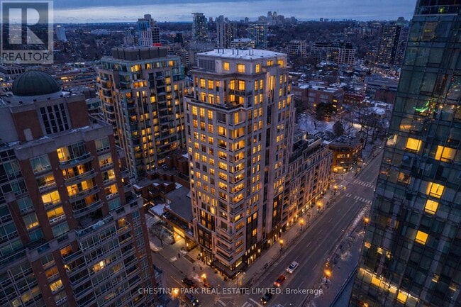 Photo du bâtiment - 68 Yorkville Ave