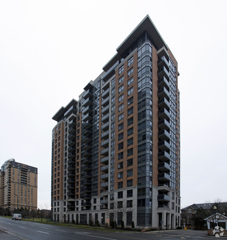 Primary Photo - 880 Grandview Way