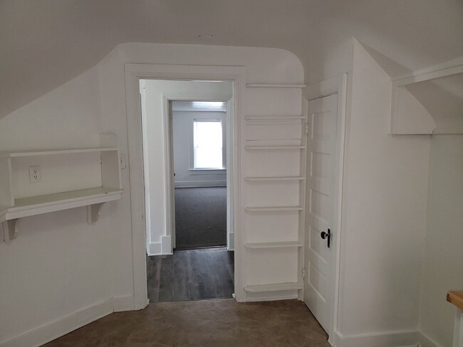 Building Photo - 100 N JAMESON TRIPLEX