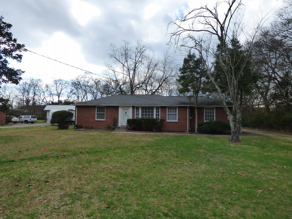 Affordable 3BR Home with Garage House for Rent in Murfreesboro, TN