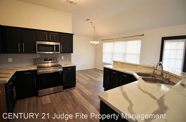 Foto del edificio - 3 br, 2 bath House - 909 Meadowbrook Lane