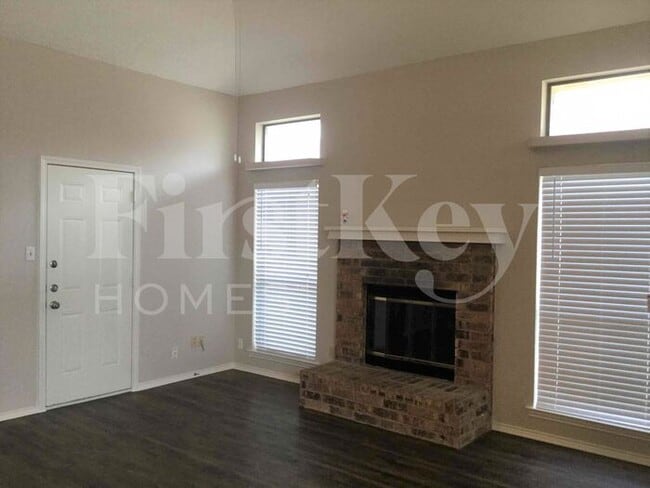 Building Photo - 6800 Running Creek Dr