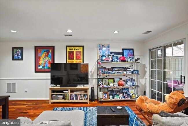 Foto del edificio - 4170 Governor Yeardley Ln