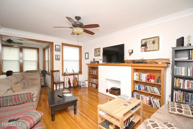 Foto del edificio - 2635 N Talman Ave
