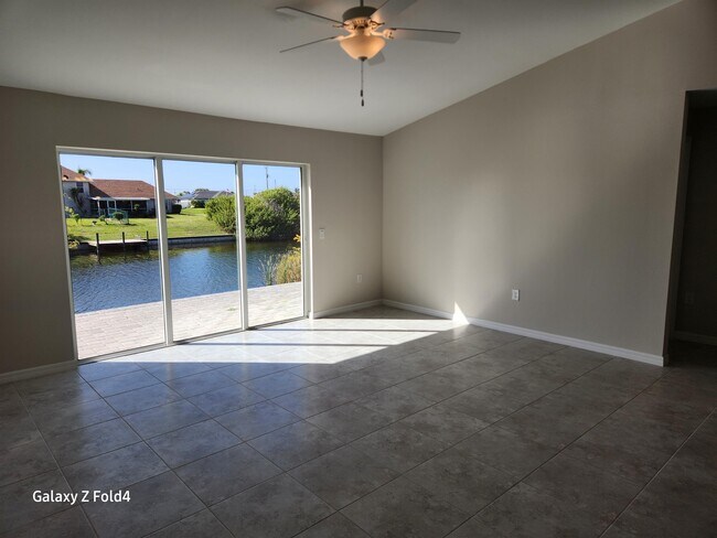 Foto del edificio - 310 NW 20th St