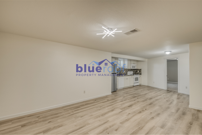 Building Photo - 10626 NE Knott St