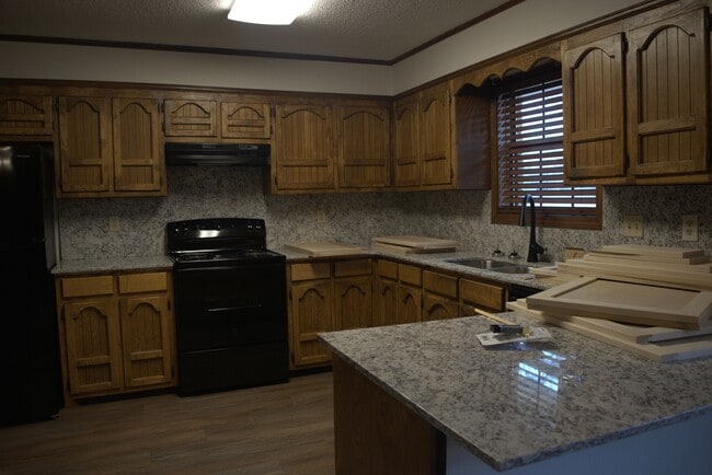 Building Photo - 1901 Richard Dr