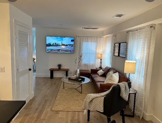 Foto del edificio - Bernal Heights: Fully Renovated Bi-Level F...
