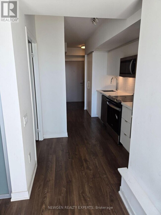 Photo du bâtiment - 500-500 Wilson Ave
